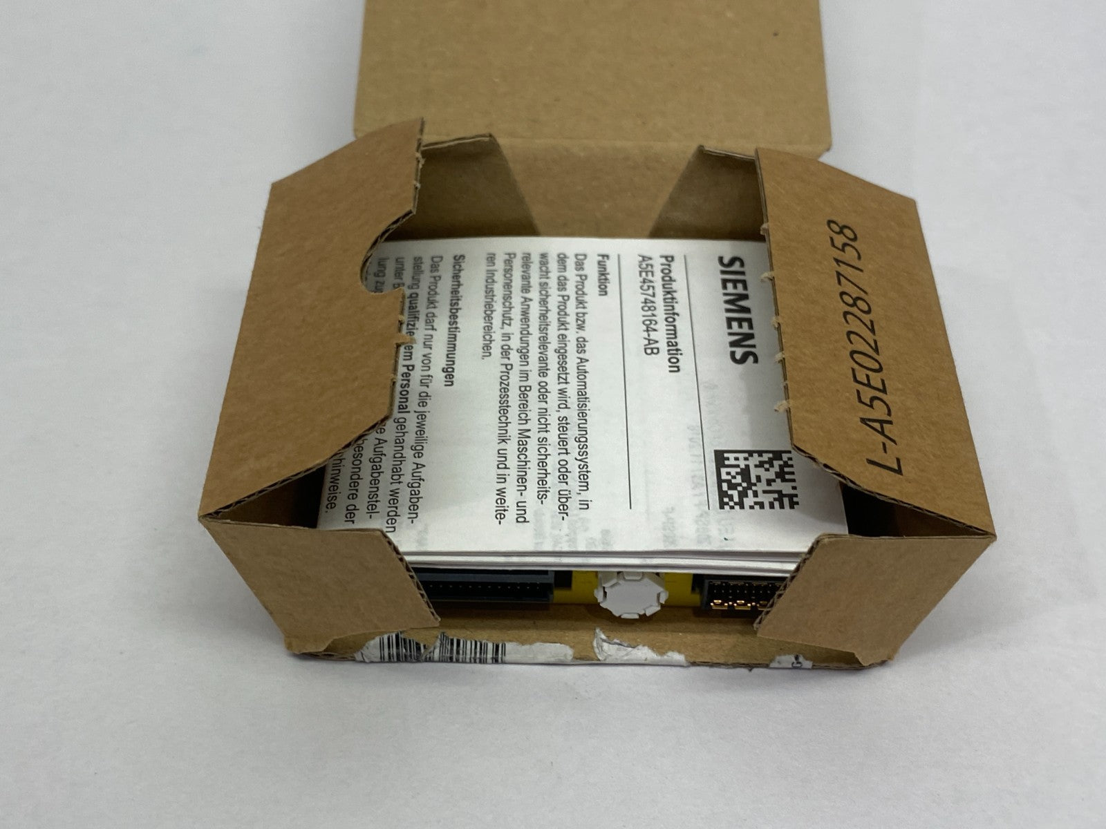 Siemens 6ES7136-6DC00-0CA0 SIMATIC ET200SP Dig. Output Module F-DQ 4X24 V DC/2A - Maverick Industrial Sales