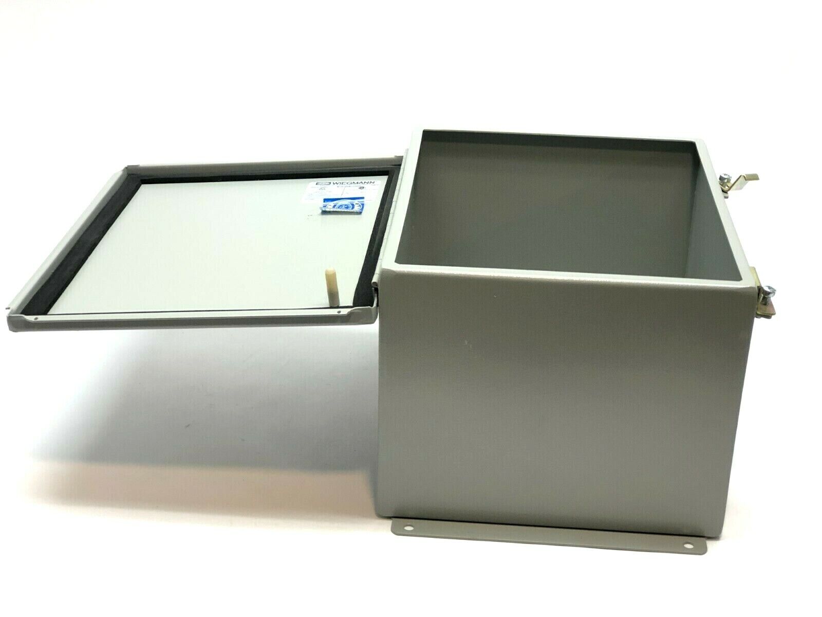 Hubbell Wiegmann B121008CHWW Electrical Enclosure 1 6HXW4 - Maverick Industrial Sales