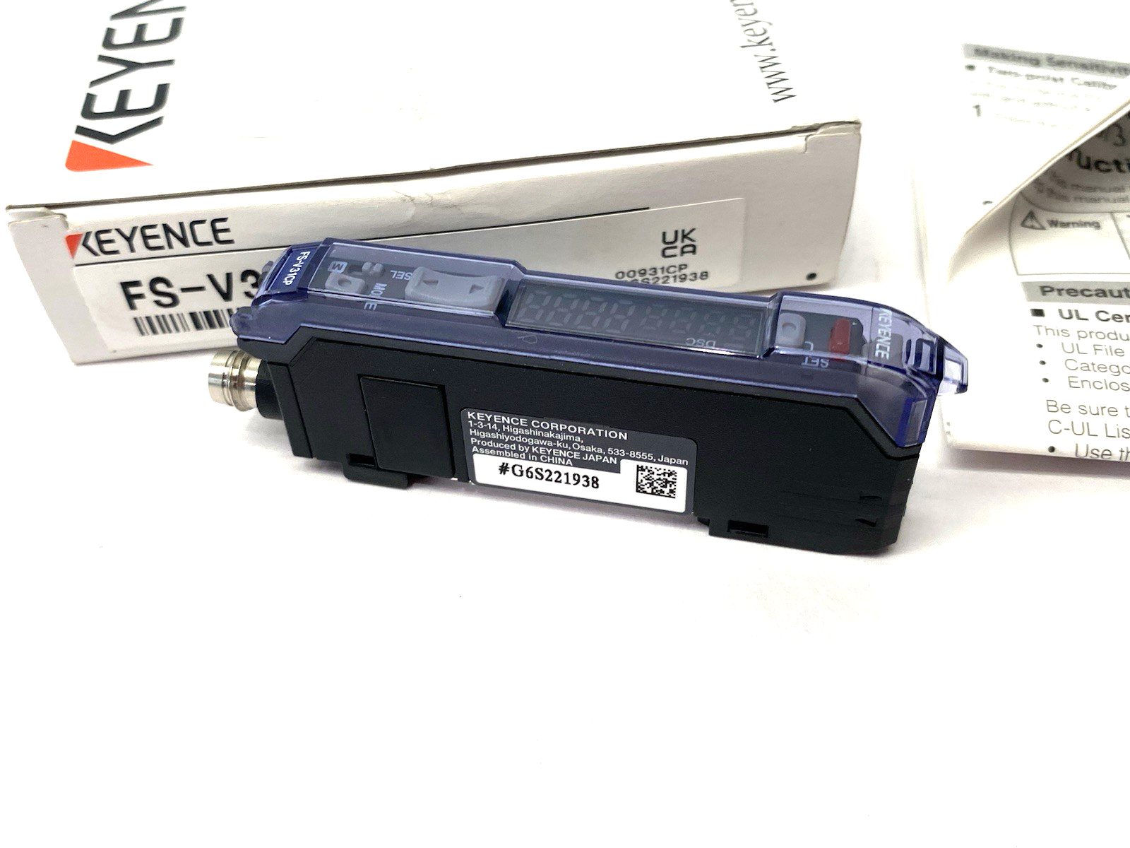 Keyence FS-V31CP Fiber Amplifier Main Unit, M8 Connector Type - Maverick Industrial Sales