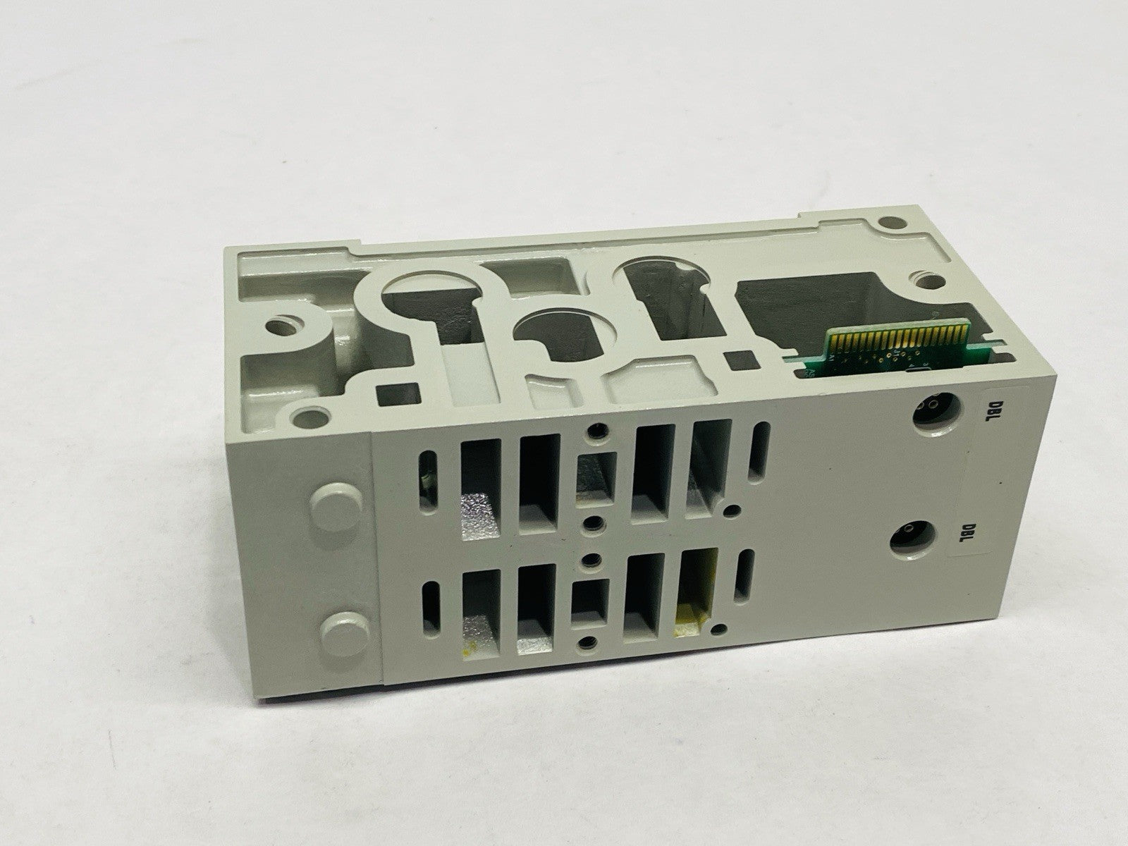 Aventics 8503AMM22MA0010 2-Station Manifold Block 1/4" NPT DZB - Maverick Industrial Sales