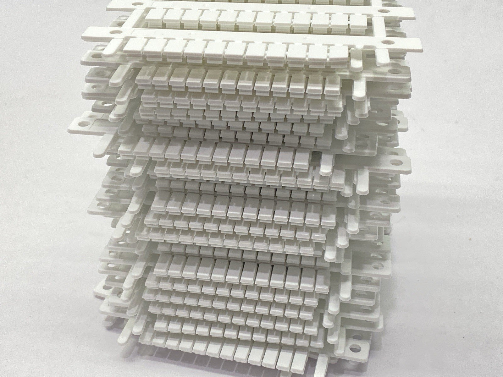 Cembre 41390N Terminal Marker Tags MG-CPM-04 PKG OF 1728 - Maverick Industrial Sales