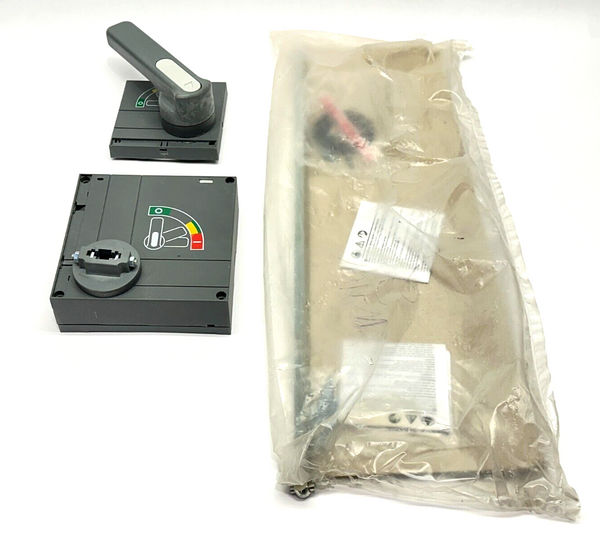 ABB 1SDA014213R1 RHE T6 W STAND. RETURNED Rotary Handle Mechanism UXAB100395012 - Maverick Industrial Sales