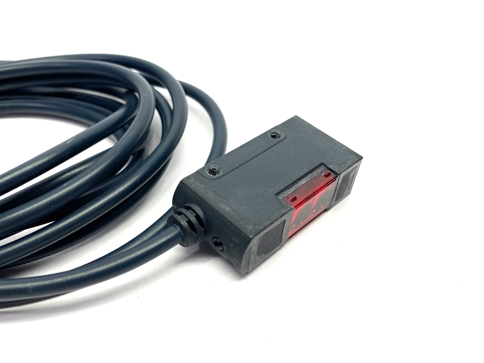 Omron E3S-AT81-D Through-Beam Photoelectric Sensor w/ Built in Amplifier - Maverick Industrial Sales