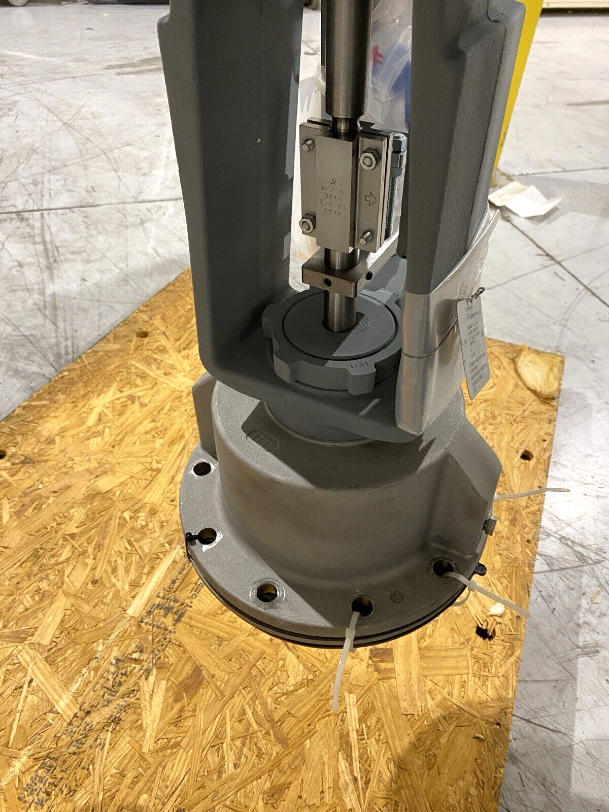 303-1961 Rev A | ITT Grinnell No 130 Diaphragm Valve Air Actuator 6" CF8 - New – Open box - Maverick Industrial Sales
