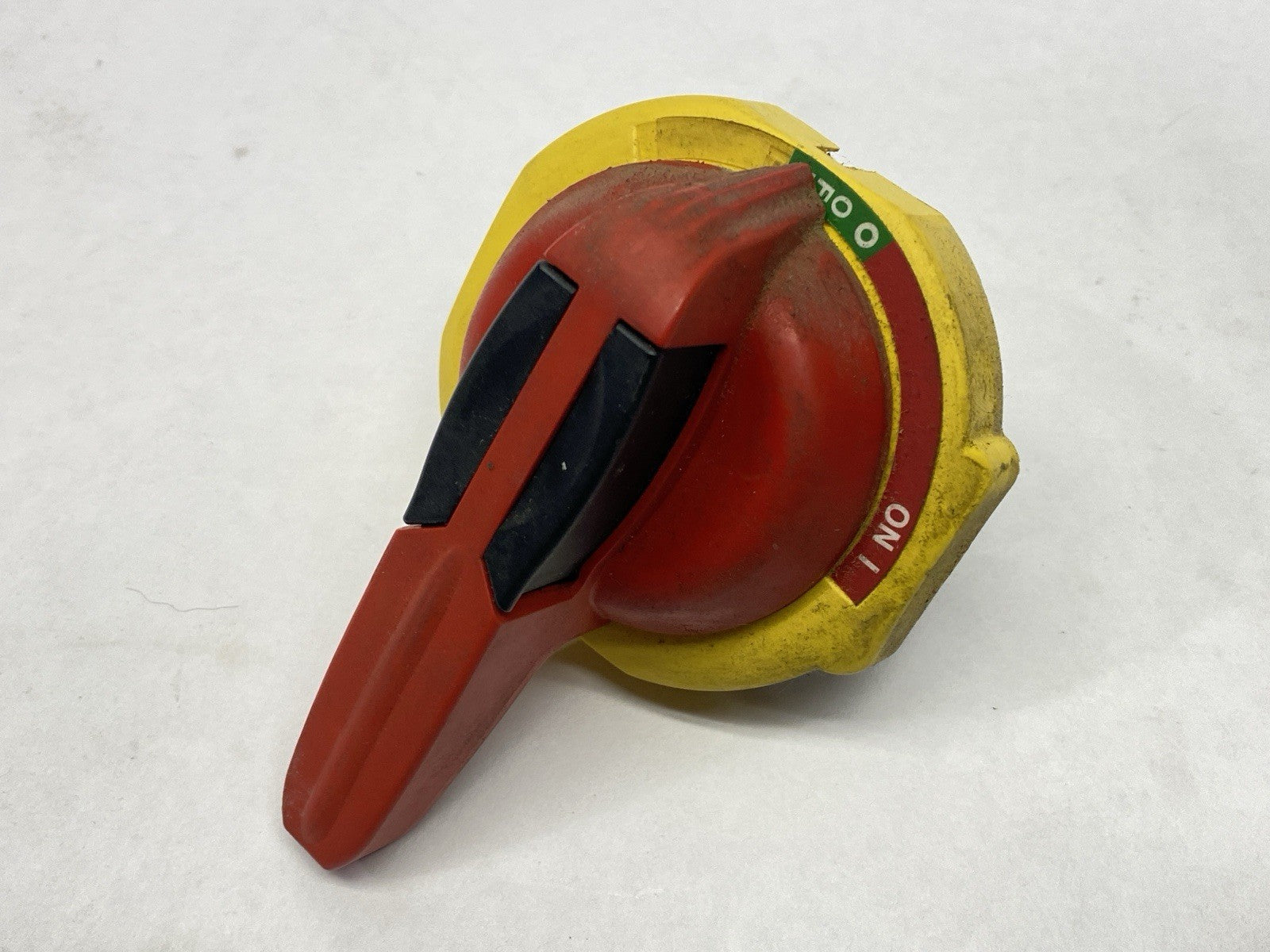 Allen Bradley 194R-PY Ser A Operating Handle Red/Yellow - Maverick Industrial Sales