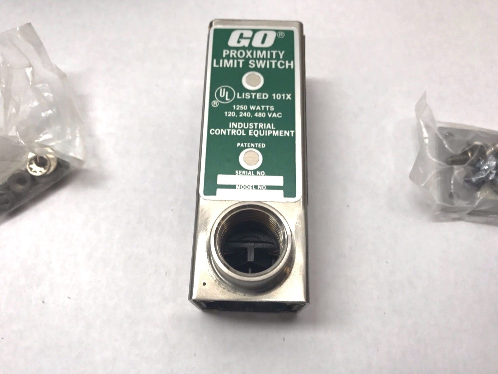 Go 112120 Proximity Limit Switch Heavy Pilot Duty 1250W 890604 - Maverick Industrial Sales