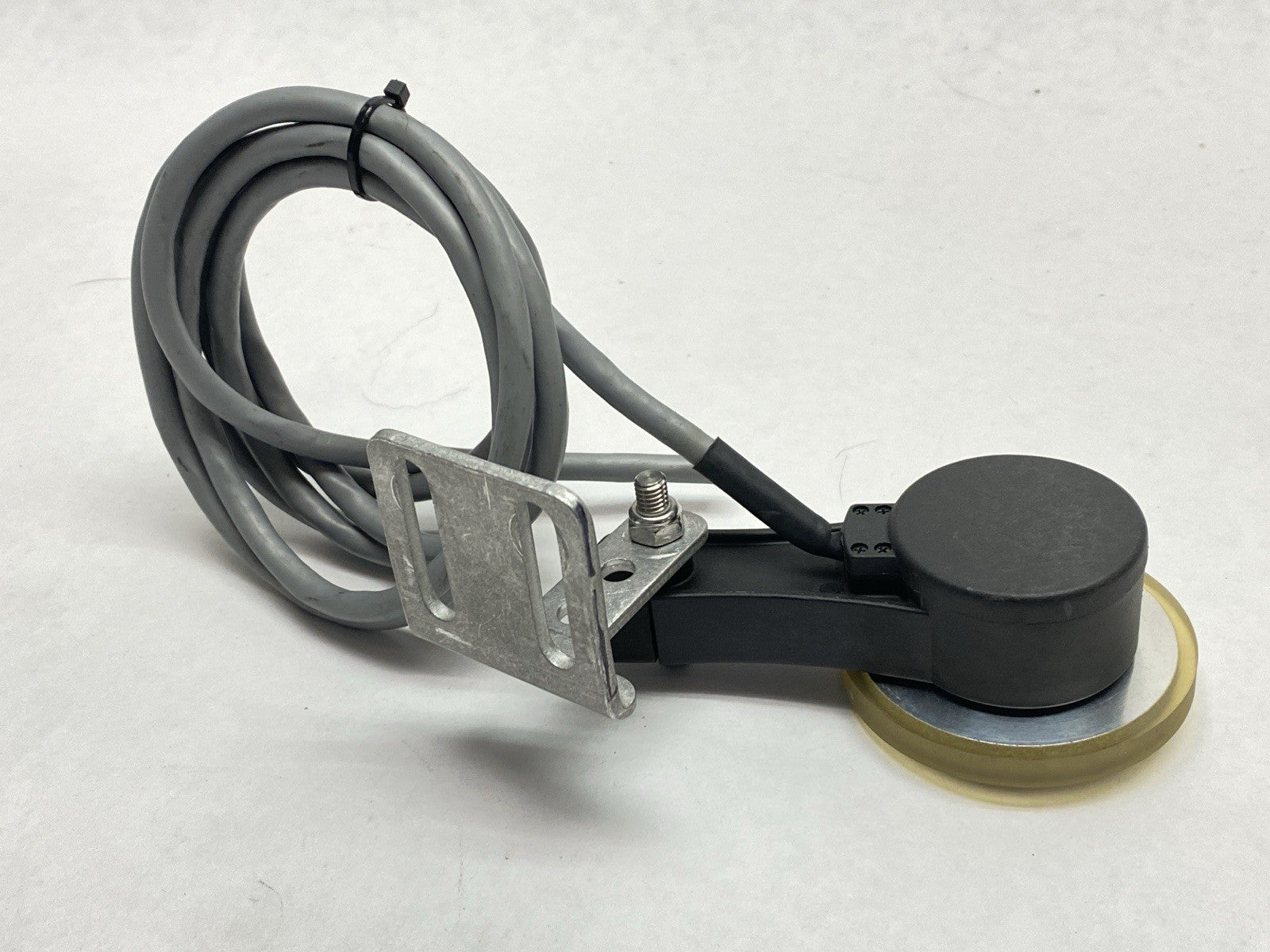 TR1-U2R6-4096NV1RHV-M05 | Encoder Products Accu-Coder Measuring Wheel 5-28VDC - Used - Maverick Industrial Sales