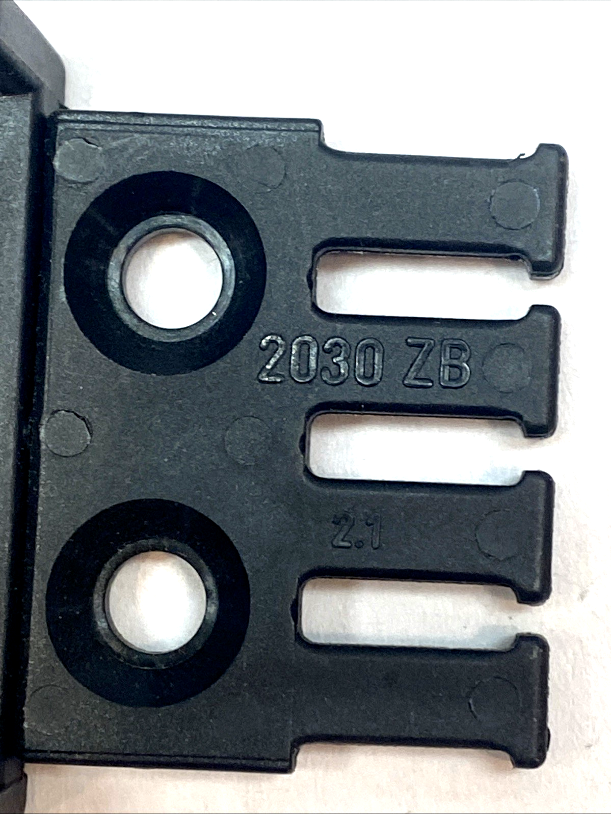 Igus 2030.2PZ Locking Male Bracket LOT OF 3 - Maverick Industrial Sales