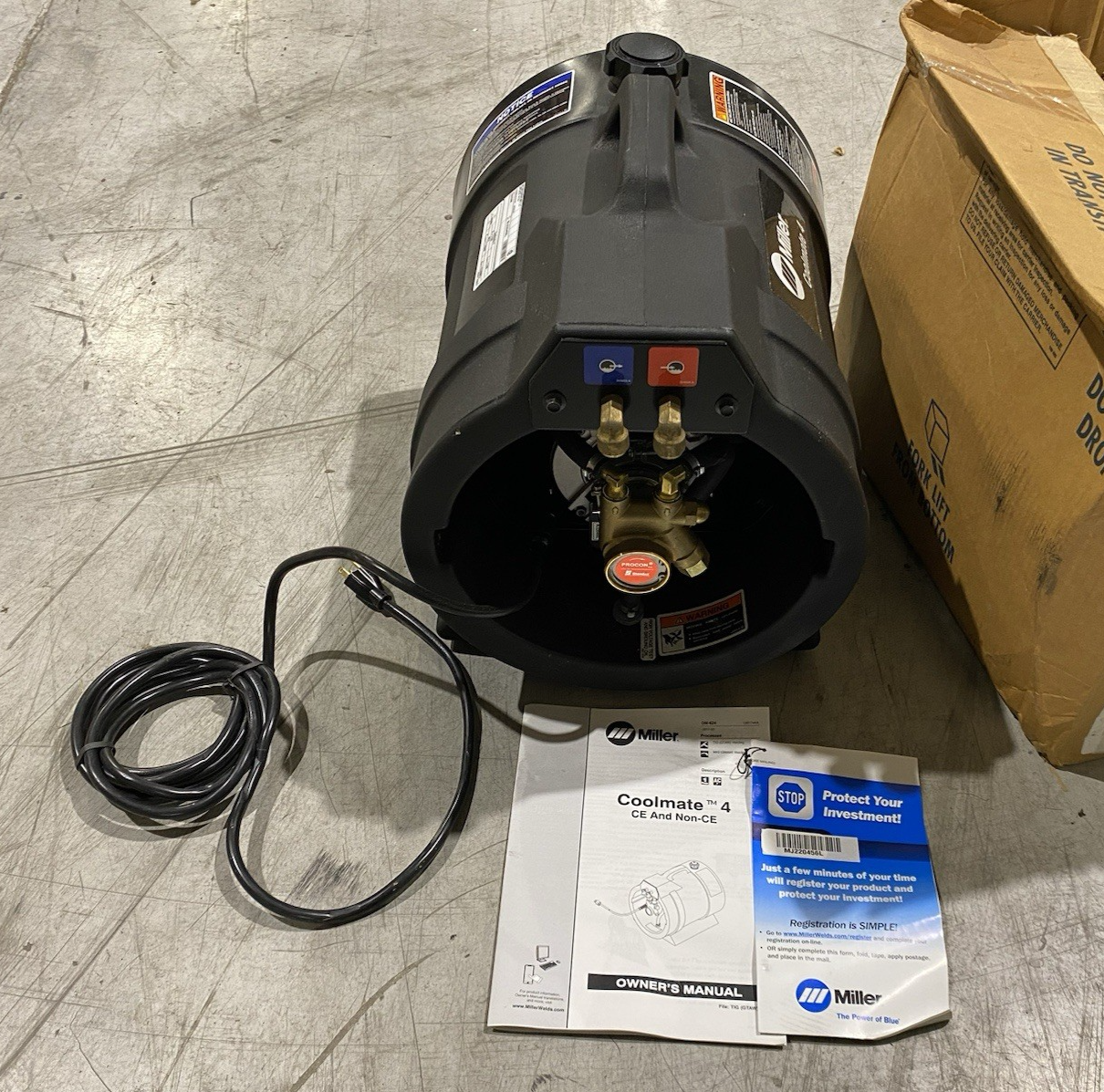 042288 | Miller Coolmate™ 4 Water Coolant System 115 V for Water Cooled Torches - New – Open box - Maverick Industrial Sales