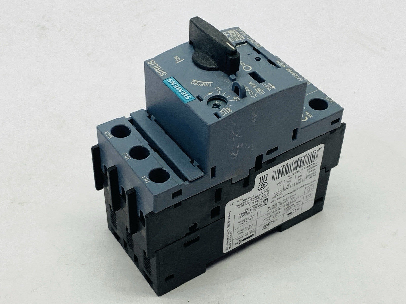 Siemens 3RV2011-1DA10 SIRIUS Circuit Breaker 3-Pole Class 10 2.2-3.2A 42A - Maverick Industrial Sales