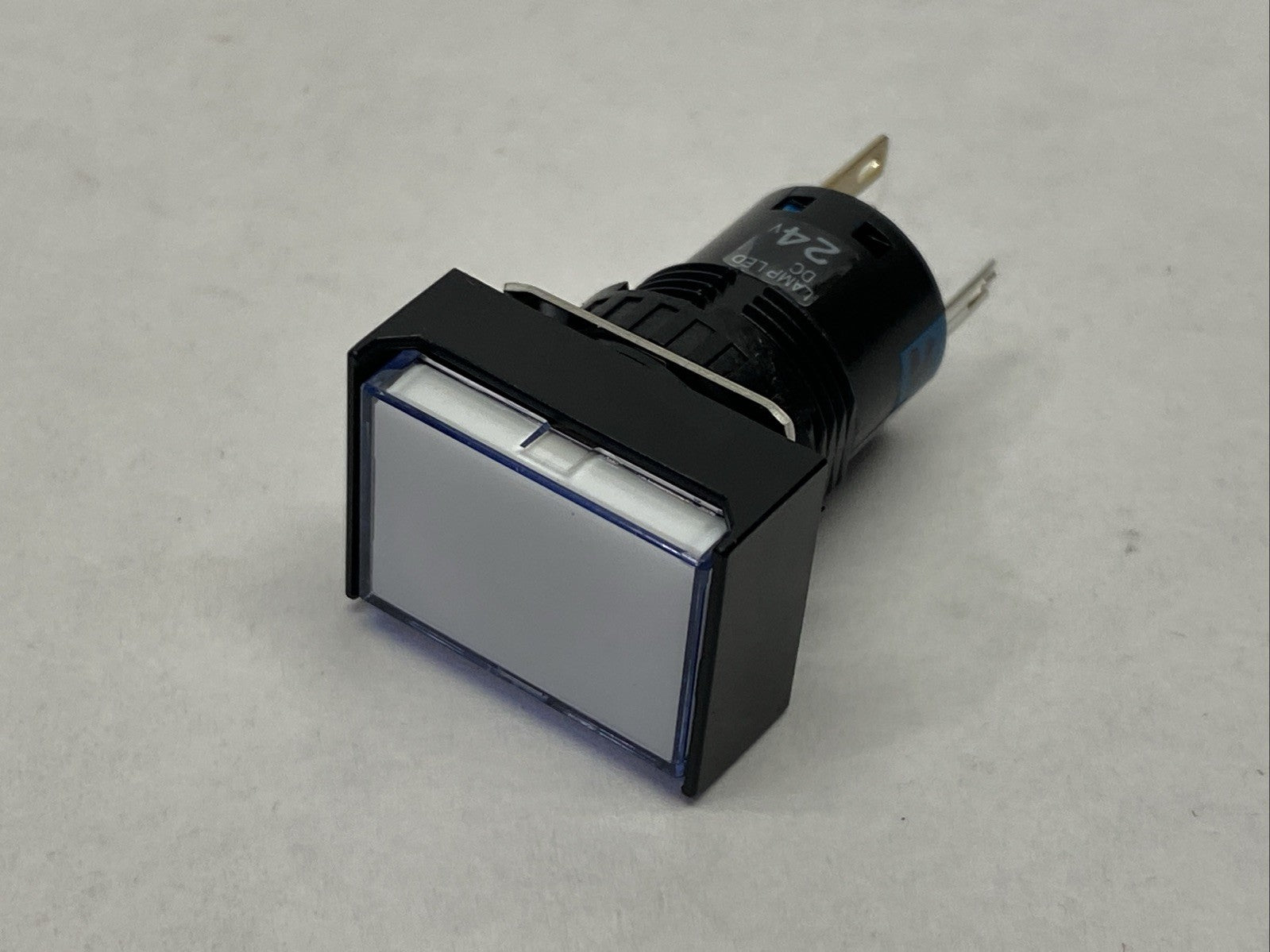 IDEC AL6H-M14-JW Illuminated Rectangular Pushbutton 16mm White - Maverick Industrial Sales
