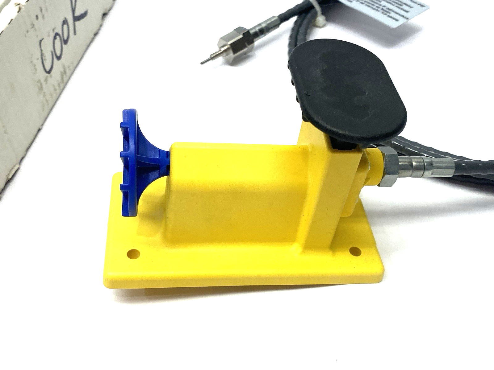 440G-A27357 | Allen Bradley Ser. A Guardmaster TLS-GD2 Flexible Release Cable 3m - New – Open box - Maverick Industrial Sales
