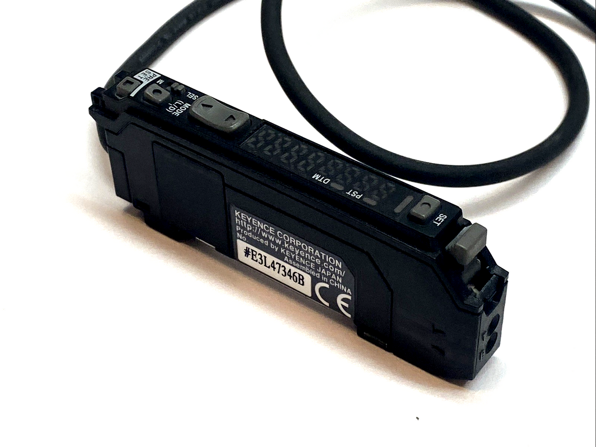 Keyence FS-N11P Fiber Optic Amplifier Main Unit MISSING COVER - Maverick Industrial Sales
