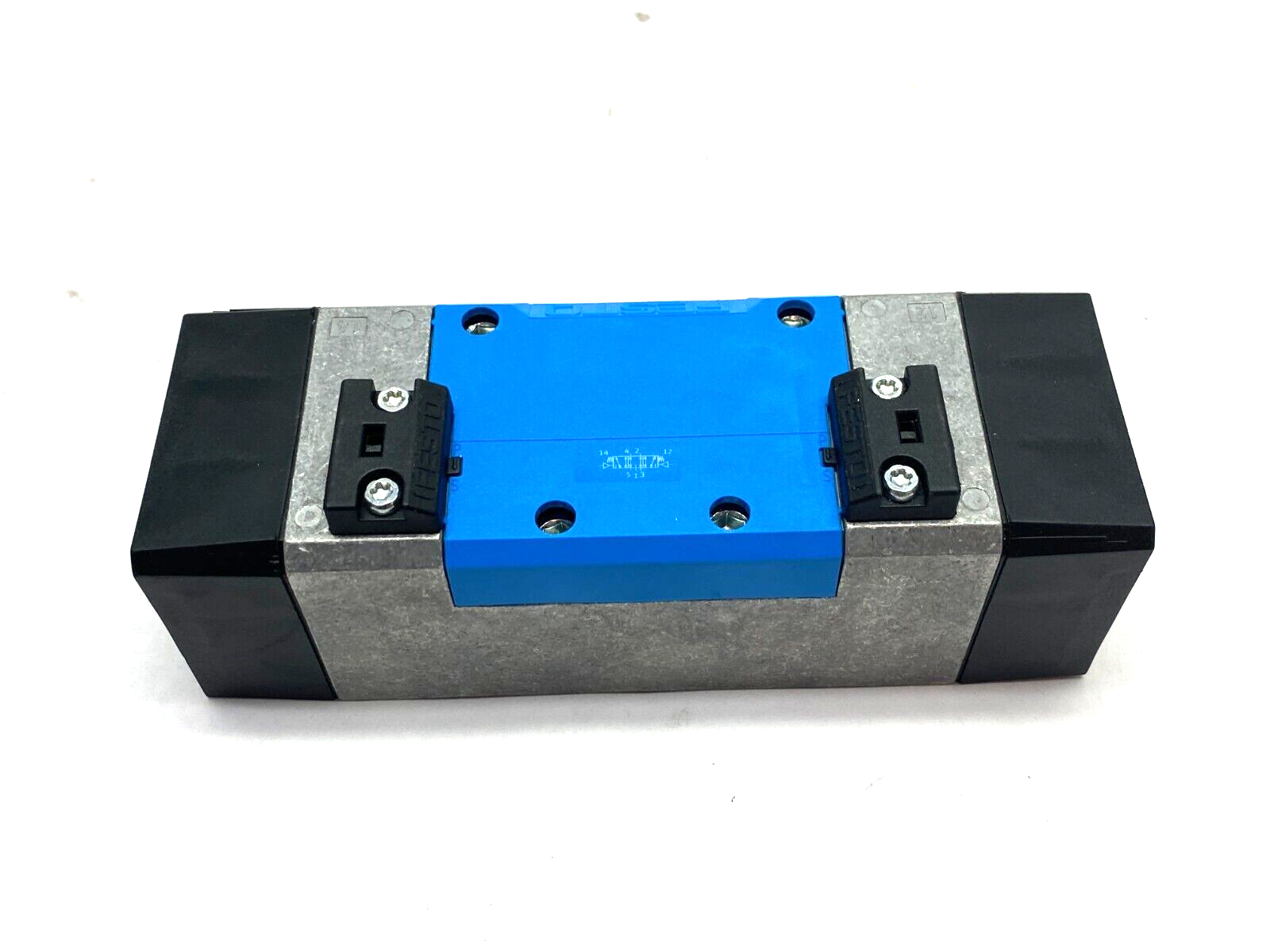 Festo VL-5/3E-D-3-C Sub-Base Pneumatic Valve 5/3 Exhausted 151868 - Maverick Industrial Sales