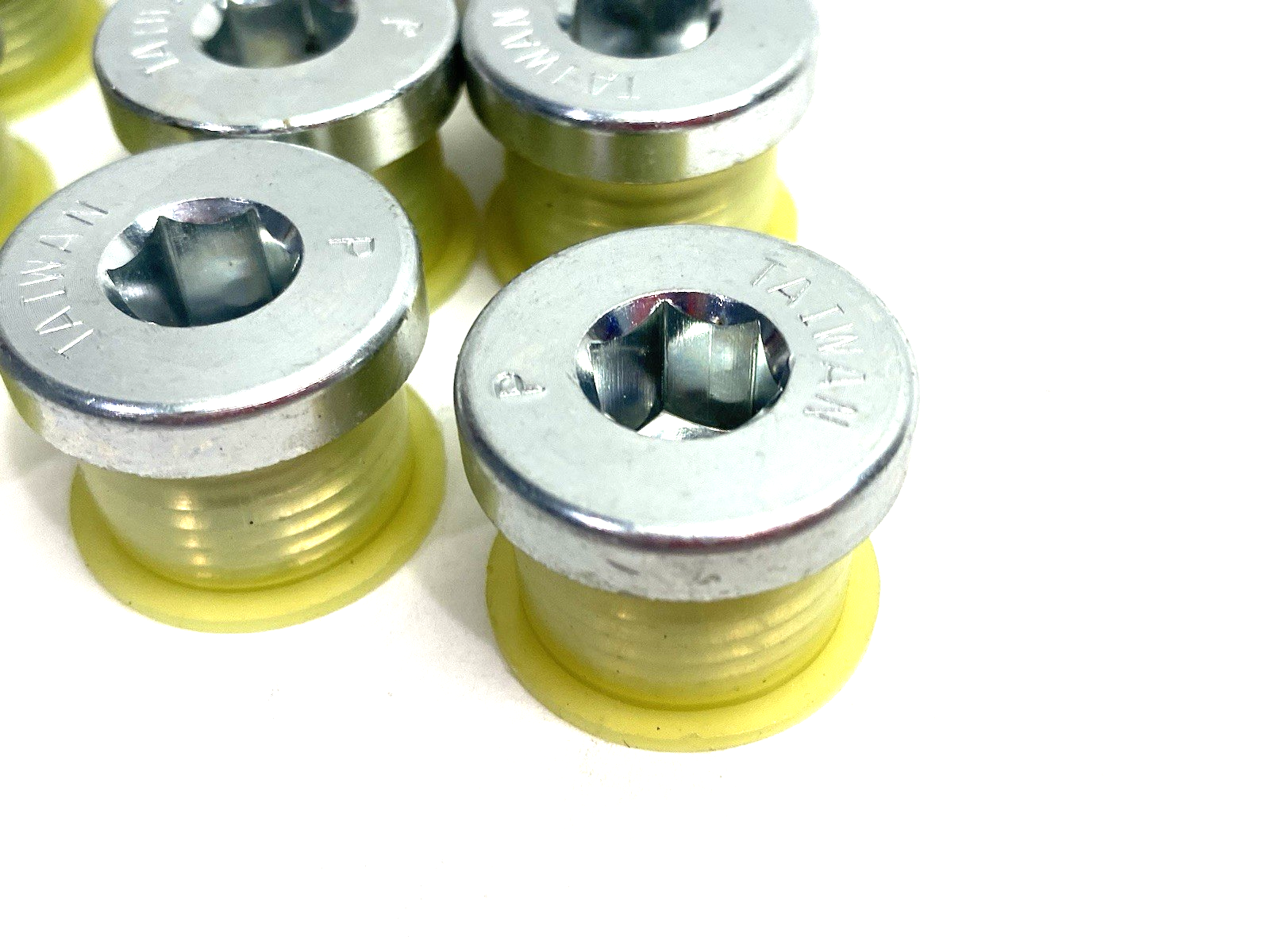 VSTI1/2EDCF | Parker Ermeto DIN Hollow Hex Plug, High Press, Steel, LOT OF 16 - New – Open box - Maverick Industrial Sales