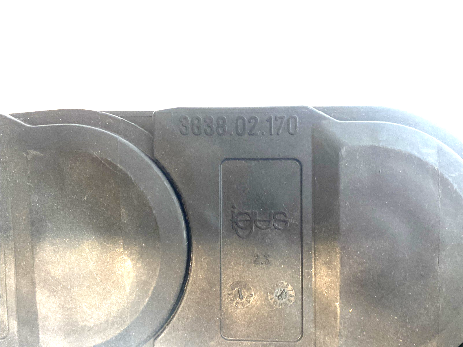Igus 3838.01.170 E-Chain Cable Carrier 9 Links - Maverick Industrial Sales