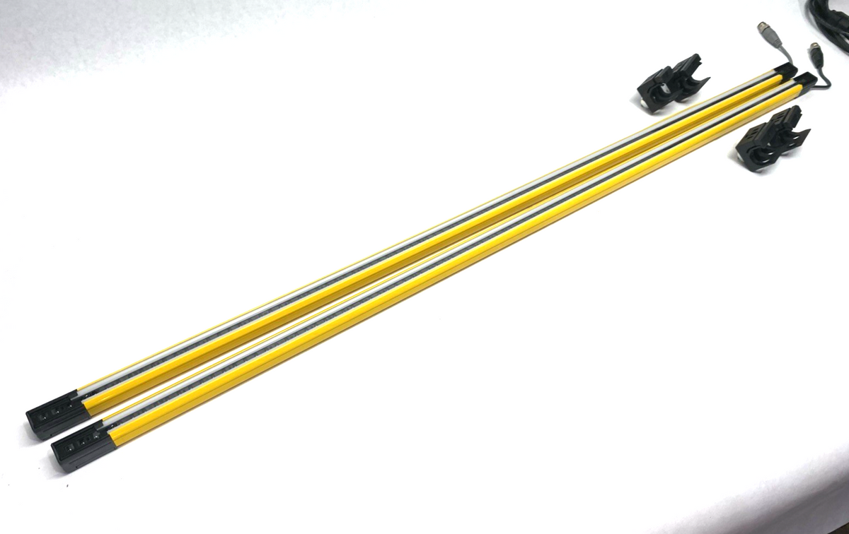 GL-VM103FP | Keyence Safety Light Curtains Finger-protection Type 103 Optical Axes - New – Open box - Maverick Industrial Sales