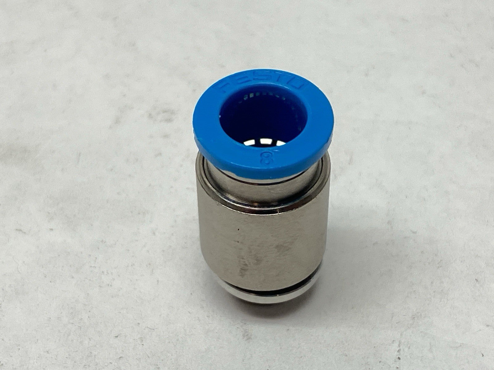 Festo QS-G1/8-8-I Push-In Fitting Male Thread 8mm OD Tube 186109 LOT OF 10 - Maverick Industrial Sales