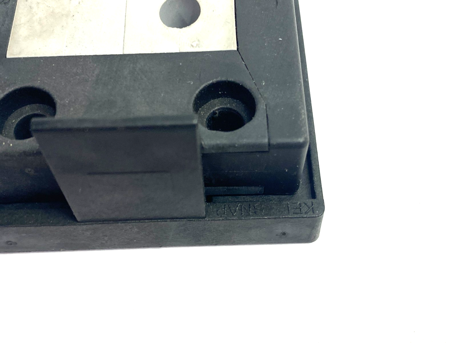 42420, 42039 | Icotek KEL 10/6 Cable Entry Assembly 42420 w/ KEL SNAP 10 Snap-On Entry 42039 - New – Open box - Maverick Industrial Sales