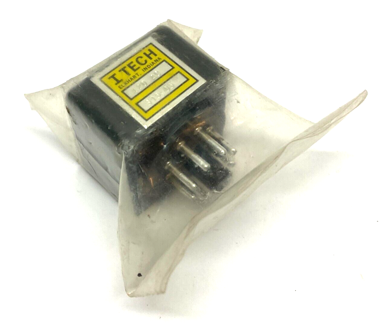 ITech ST5-05 General Purpose Relay 8-Pin 120VAC - Maverick Industrial Sales