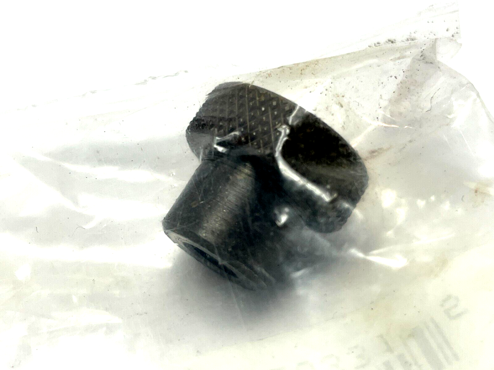 SKTT-022 | S&W Knurled Control Knob 3/4" x 5/8" x 1/4-20" LOT OF 2 - New - Maverick Industrial Sales