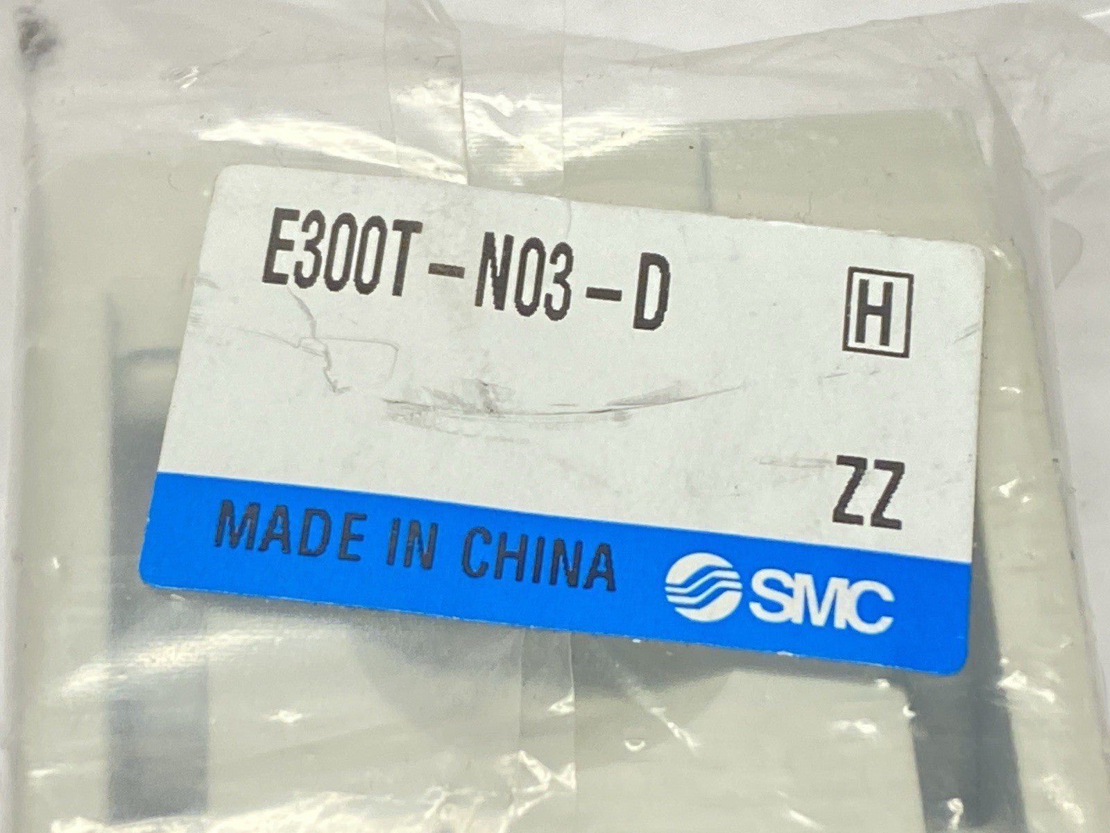 E300T-N03-D | SMC T-Shaped Piping Adapter - New - Maverick Industrial Sales