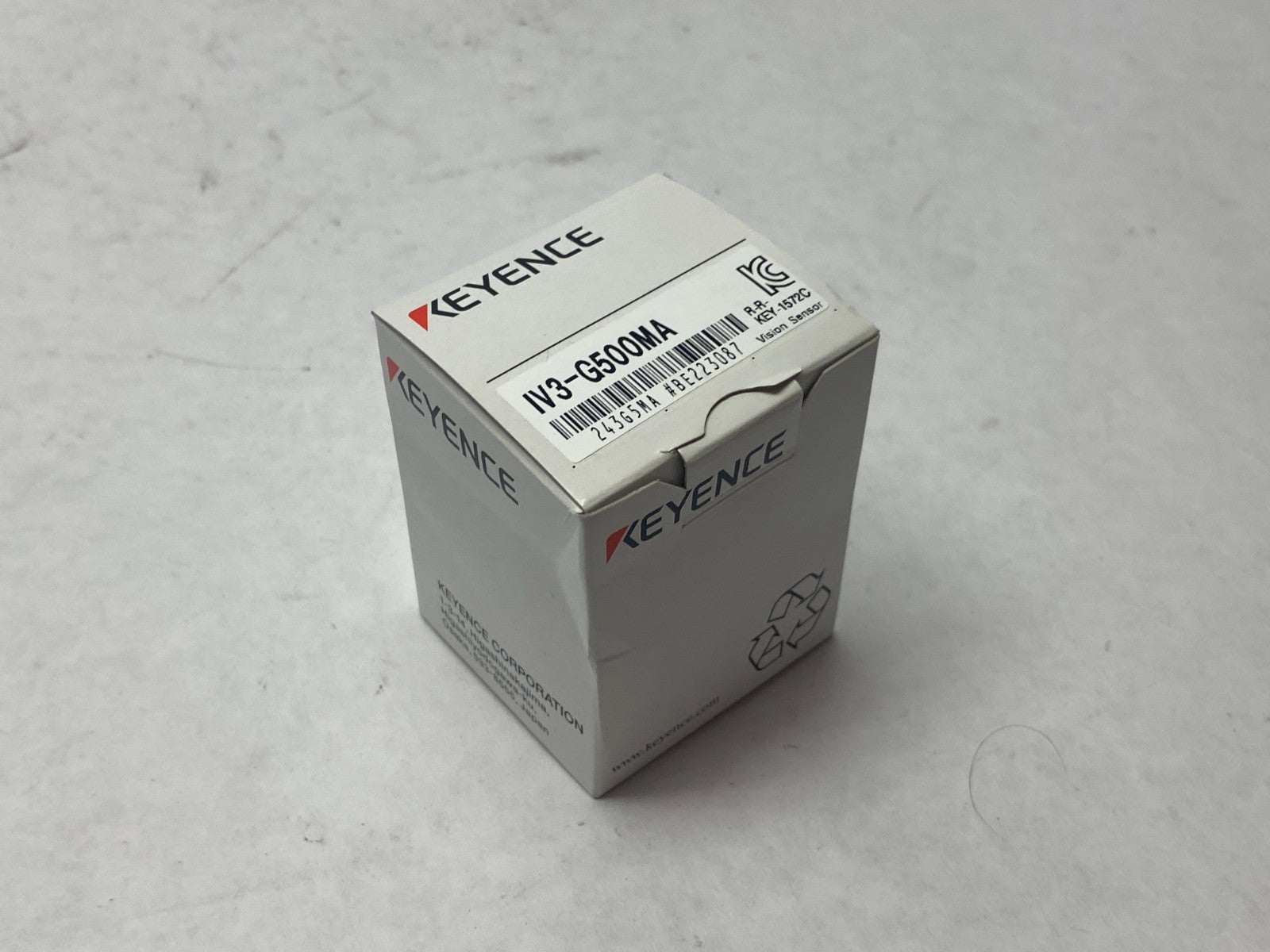Keyence IV3-G500MA Compact Sensor Head Standard Model Monochrome AF Type - Maverick Industrial Sales