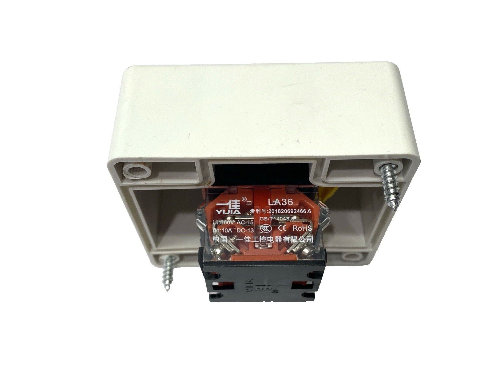Pushbutton Enclosure 2-13/16" x 3-1/16" w/ Yijia LA36 Green Non-Illuminated - Maverick Industrial Sales