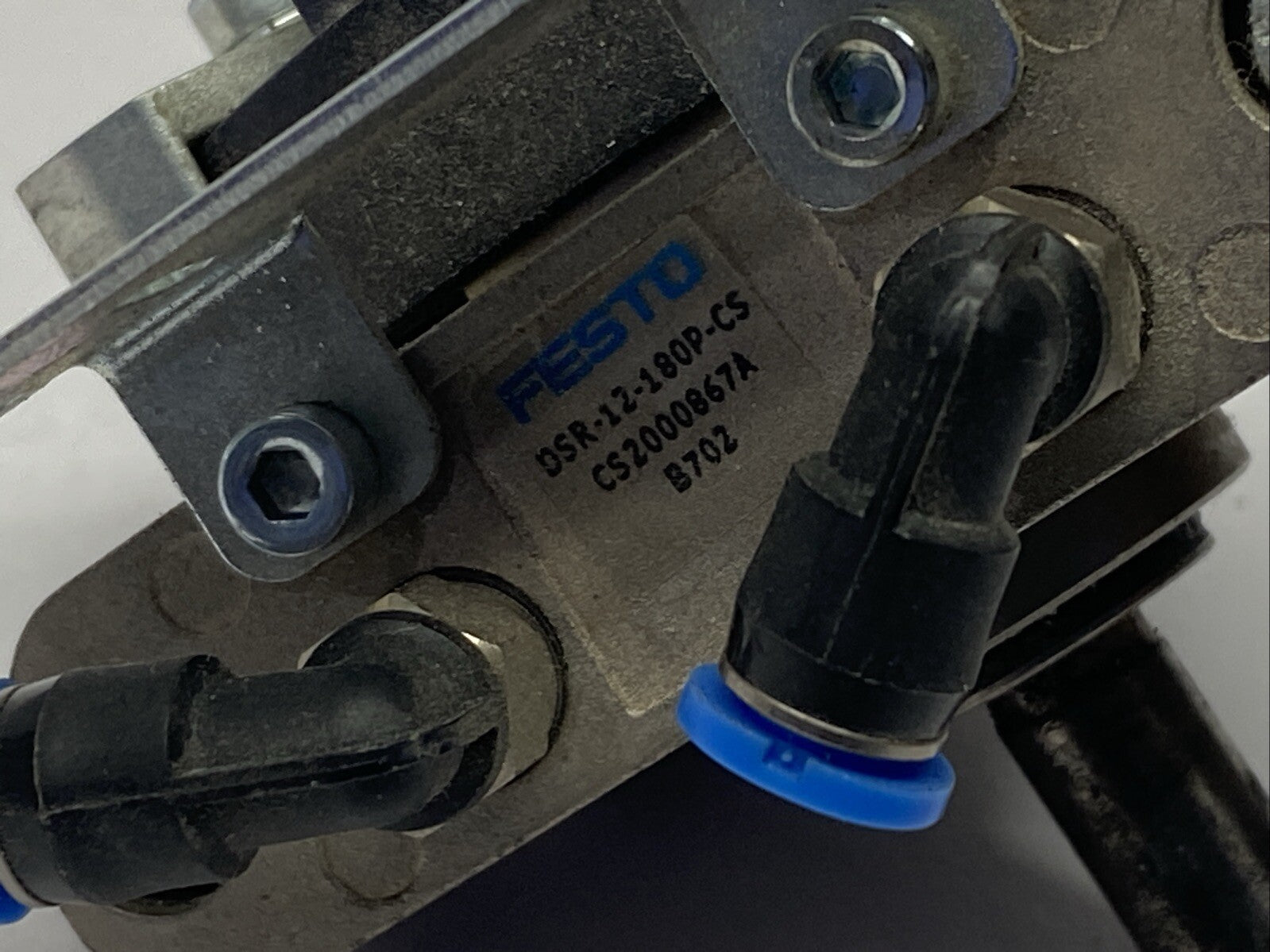Festo DSR-12-180P-CS Pneumatic Semi-Rotary Drive 180 Degrees Size 12 - Maverick Industrial Sales