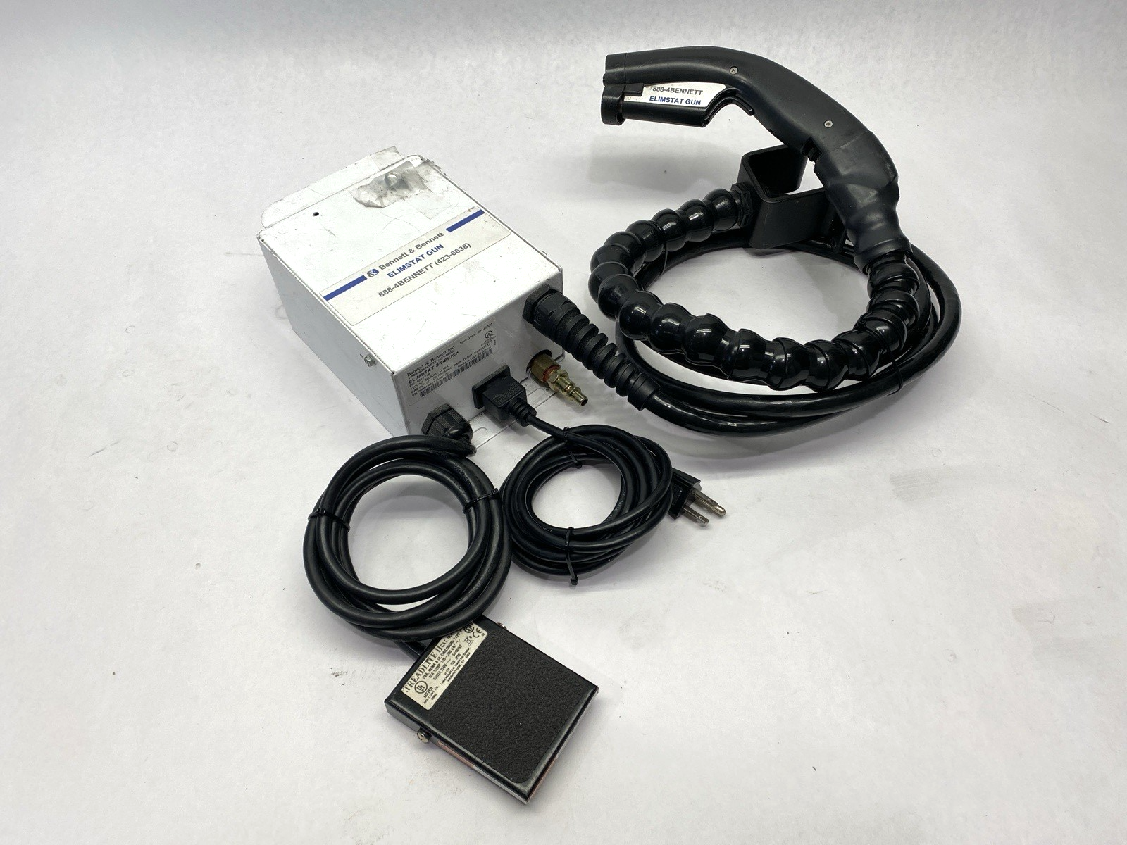 4011716 | Bennet & Bennett Elimistat Sidekick Ionizing Gun 120VAC - For parts or not working - Maverick Industrial Sales
