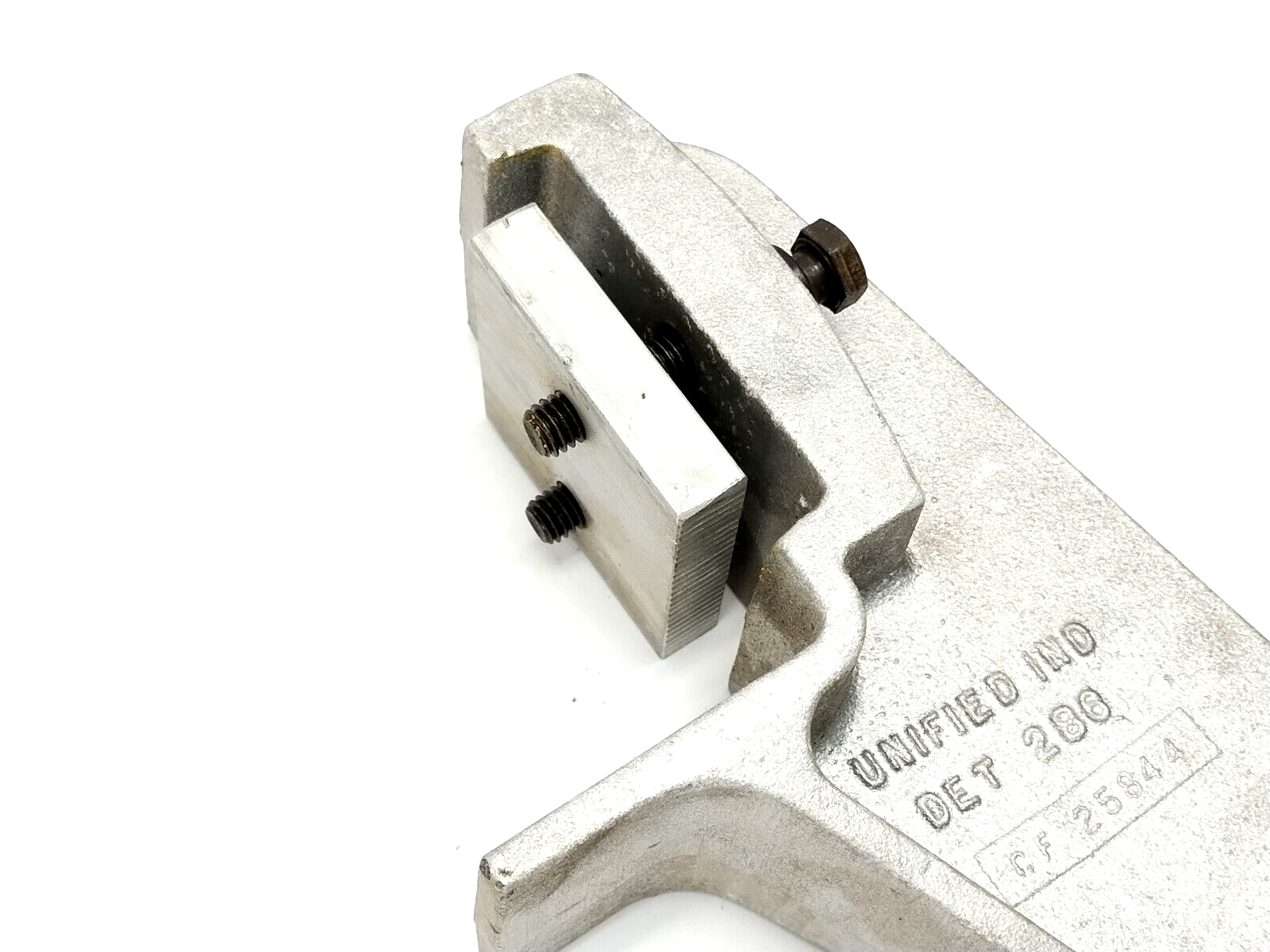 Unified Ind. 25844 Bracket DET 286 CF - Maverick Industrial Sales