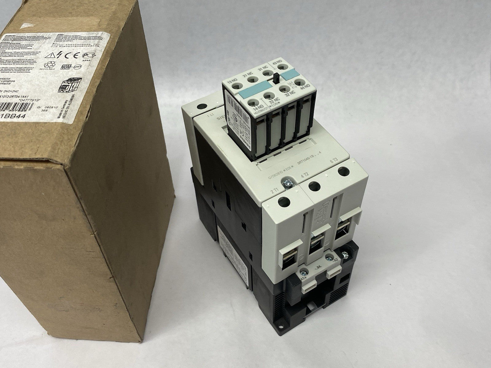 Siemens 3RT1045-1BB44 Power contactor, AC-3 80 A, 37 kW / 400 V 24 V DC - Maverick Industrial Sales