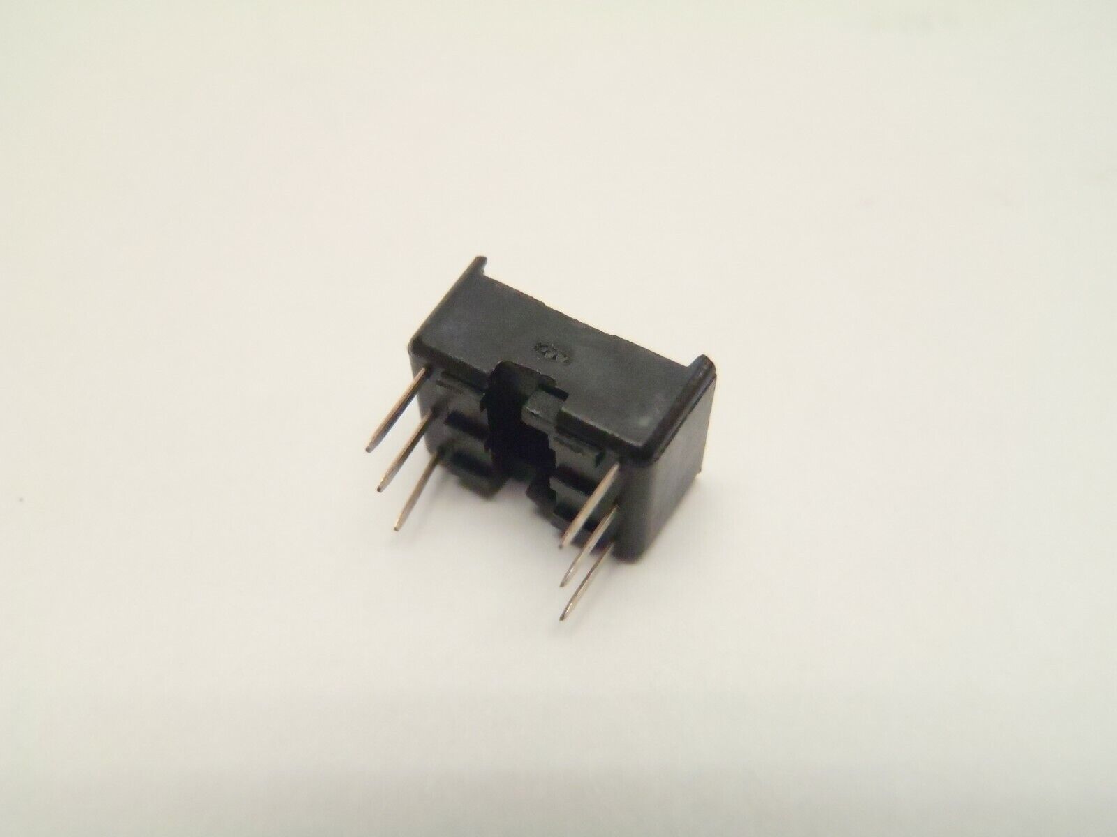 TE Connectivity 2-641296-2 DIP Socket Connector LOT OF 17 - Maverick Industrial Sales