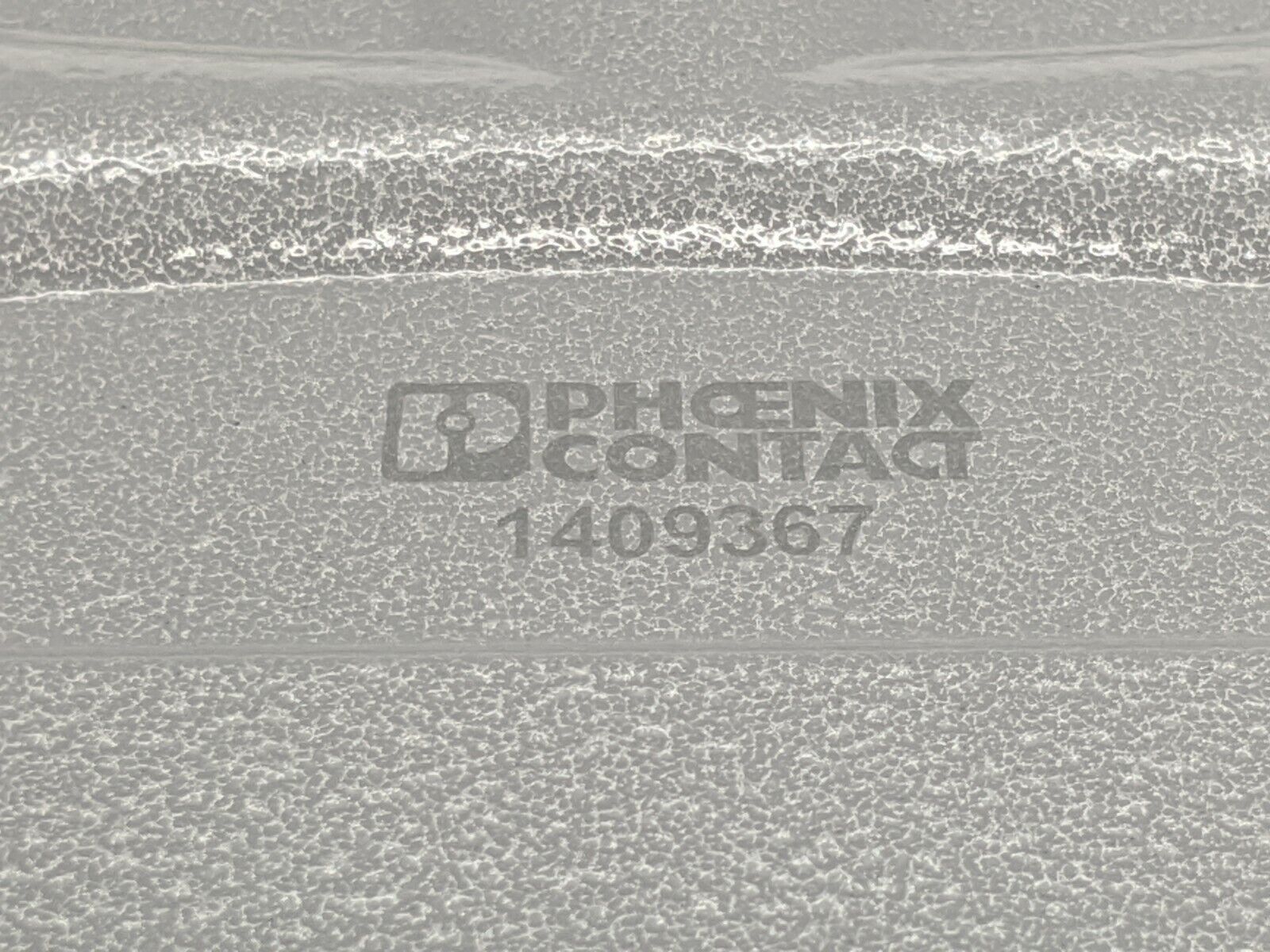 Phoenix Contact 1409367 HEAVYCON B24 Sleeve Housing HC-B 24-TFQ-H-O1STM32S - Maverick Industrial Sales