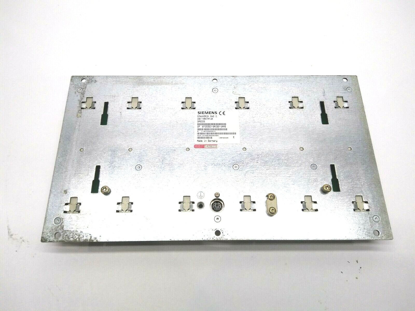 Siemens 6FC5203-0AC00-1AA0 Sinumerik 840 D CNC Tastatur OP032S Version E - Maverick Industrial Sales