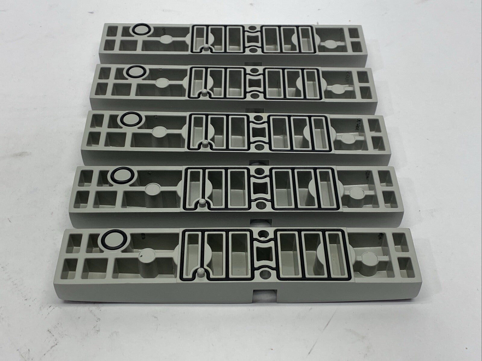 Numatics P503AB428359001 Pneumatic Manifold Blanking Plate 503 Series LOT OF 5 - Maverick Industrial Sales