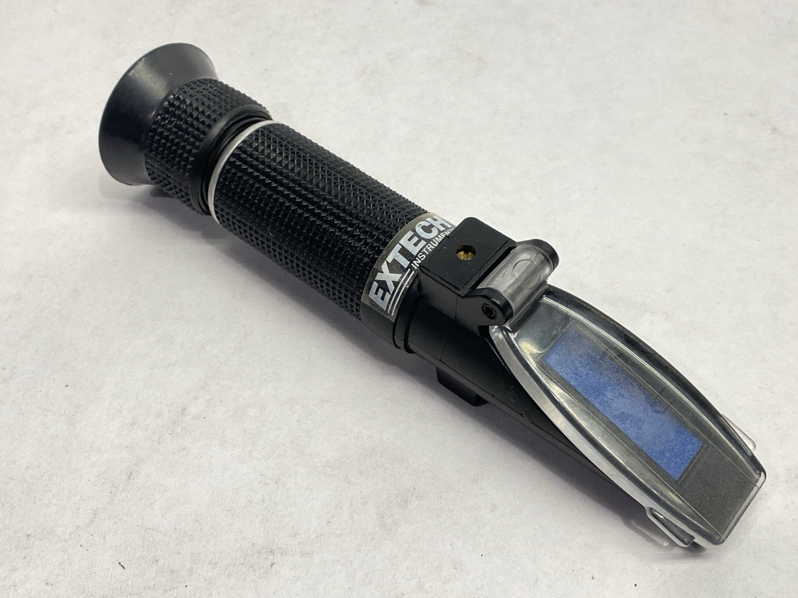 RF10 | Extech Portable Sucrose 0-32% Brix Refractometer - Used - Maverick Industrial Sales