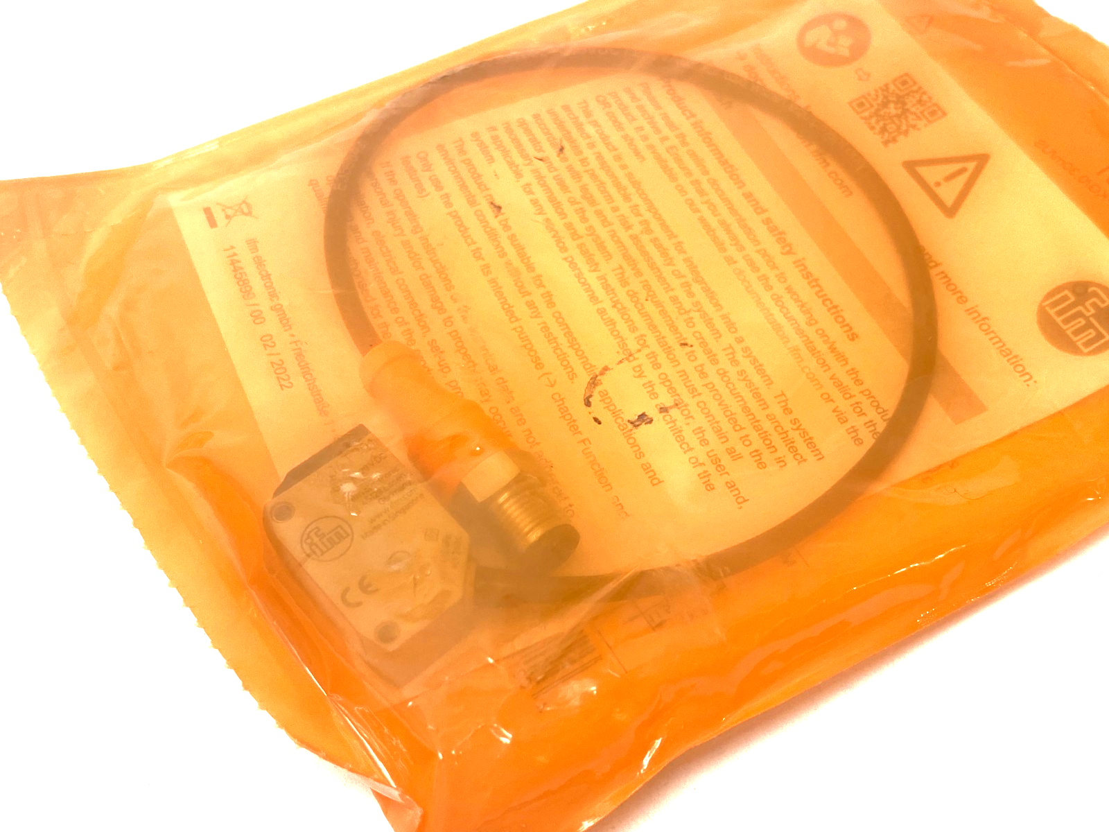 Ifm O6T301 Diffuse Reflection Sensor 5-500mm Range O6T-FPKG/0,30m/US - Maverick Industrial Sales