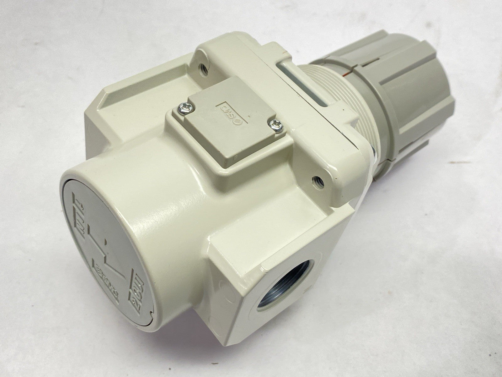 AR50-N06E4-Z-B | SMC Pneumatic Regulator 3/4" NPT - New Other - Maverick Industrial Sales