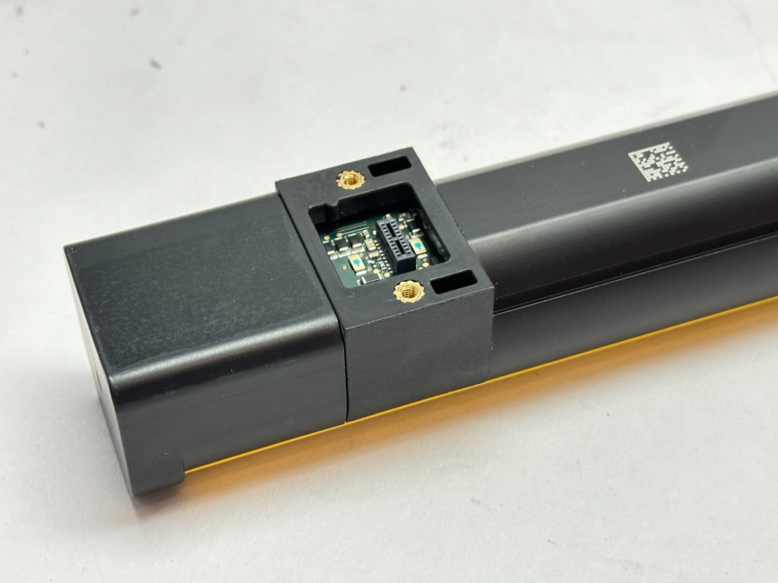 Sick C4P-SA10511A00 deTec4 Safety Light Curtain Sender 24VDC 1220089 - Maverick Industrial Sales
