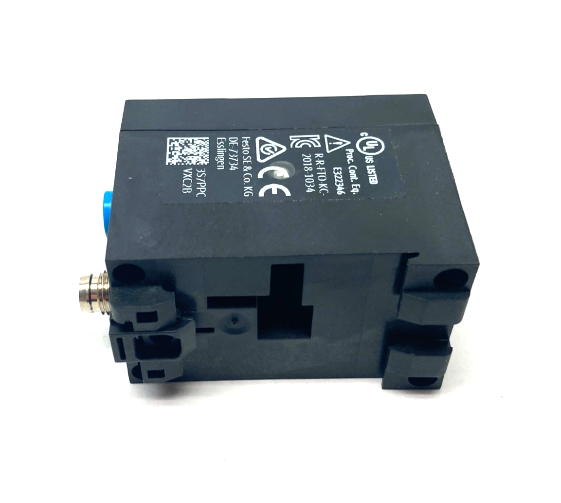 Festo SPAU-P10R-W-Q4D-L-PNLK-PNVBA-M8D Digital Pressure Sensor 8001237 - Maverick Industrial Sales