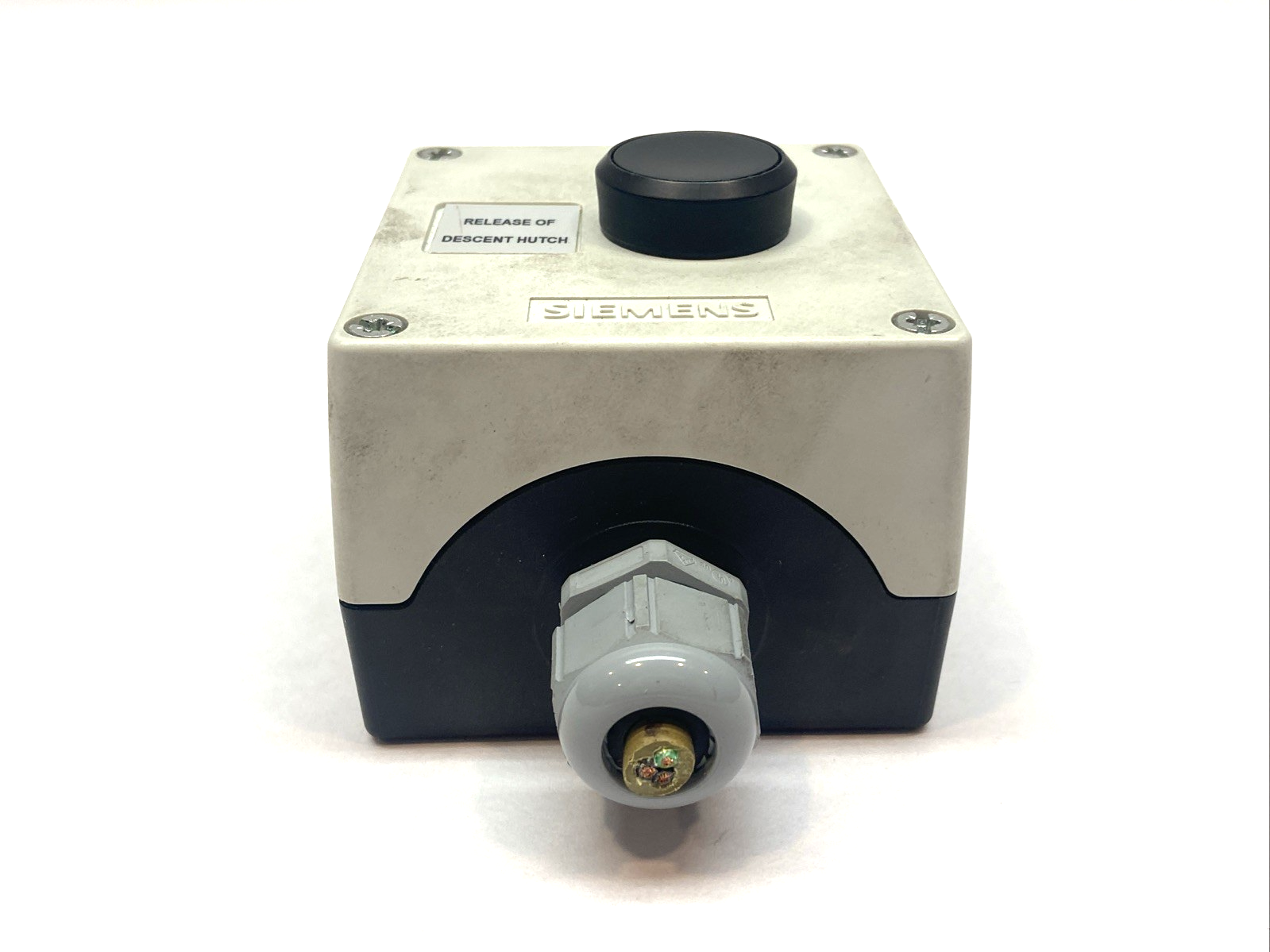 Siemens 3SU1801-0AE00-2AB1 Enclosure 22mm 1-Button Control Station - Maverick Industrial Sales