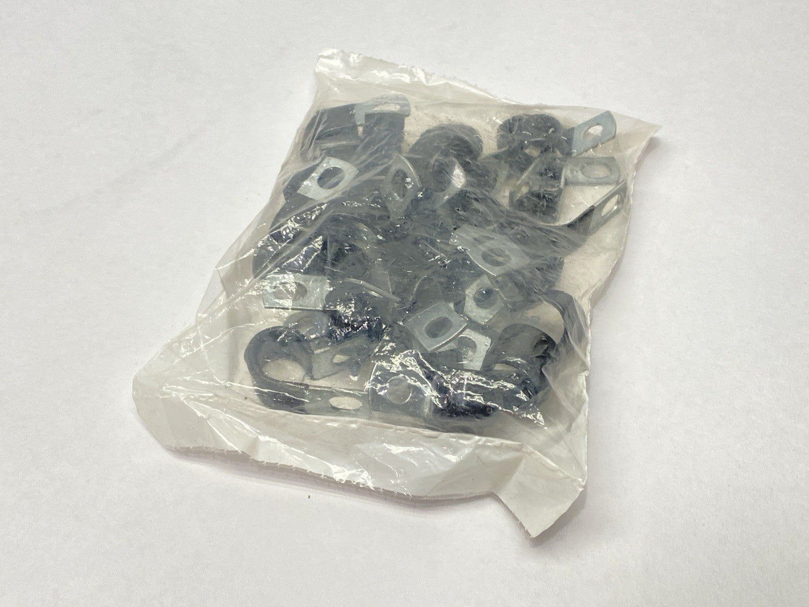 COV0909Z1 Vibration-Damping Loop Clamp Vinyl Cushion 1/2" ID 1-1/4" L LOT OF 25 - Maverick Industrial Sales