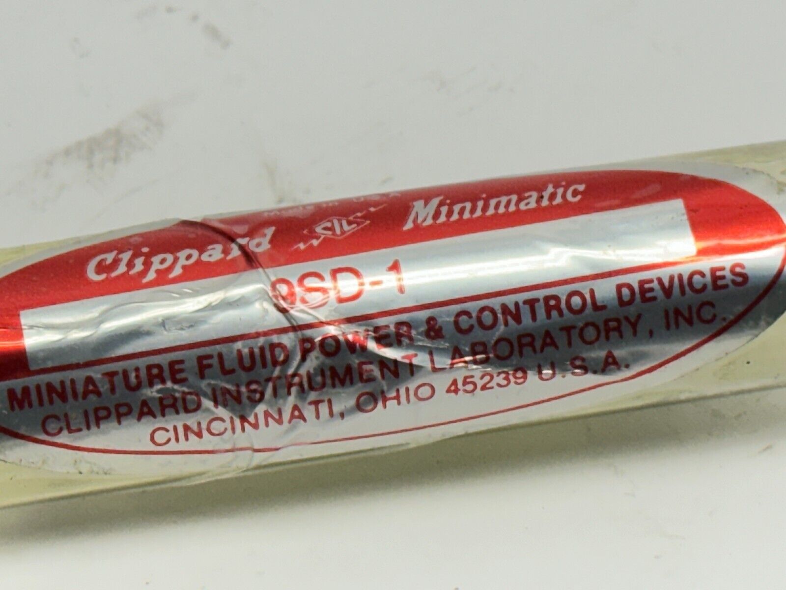 Clippard 9SD-1 Double Acting Pneumatic Cylinder Stud Mount 9/16" Bore 1" Stroke - Maverick Industrial Sales