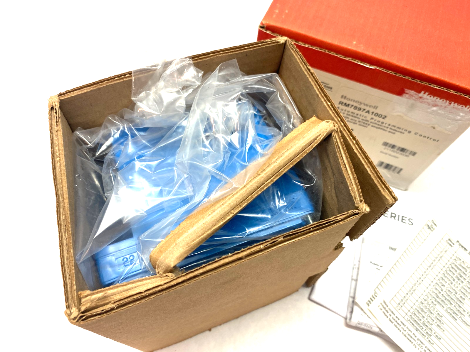 Honeywell RM7897A1002 Flame Safeguard Primary Burner Control On/Off 120V - New – Open box - Maverick Industrial Sales