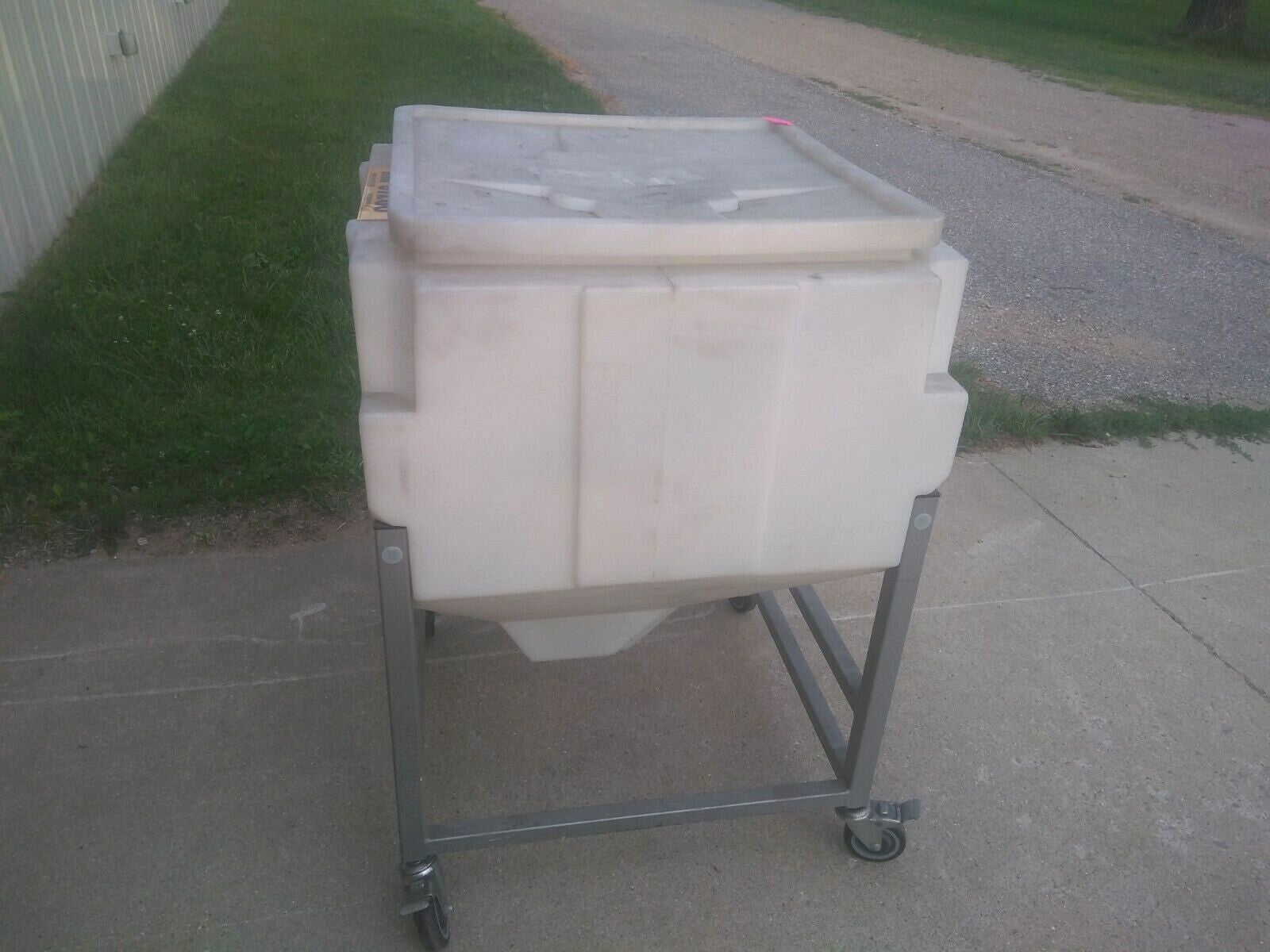 MAC Automation Concepts RB350L Resin Bin 31"L x 31"W x 42.8"H 10.5 Cubic Feet - Maverick Industrial Sales