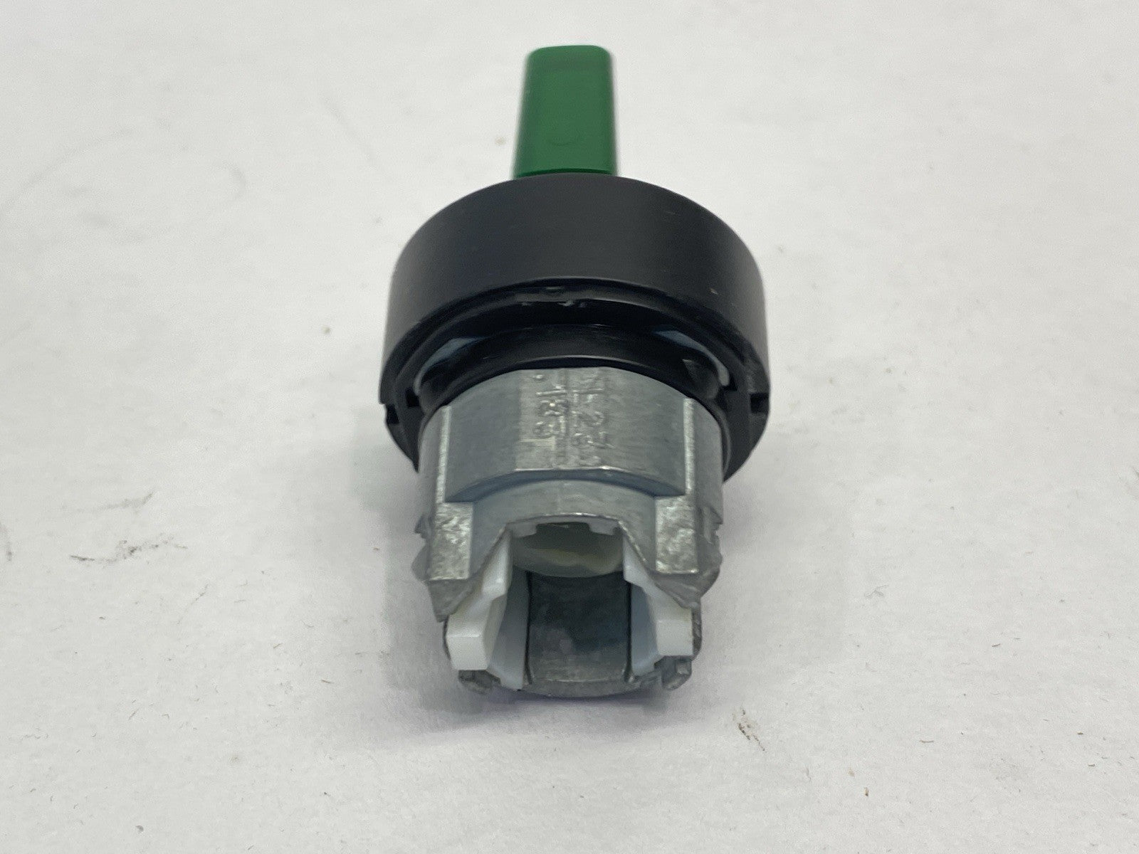 Schneider Electric ZB4BK15337 Iluminated Selector Switch Head Green 22mm 3-Pos - Maverick Industrial Sales