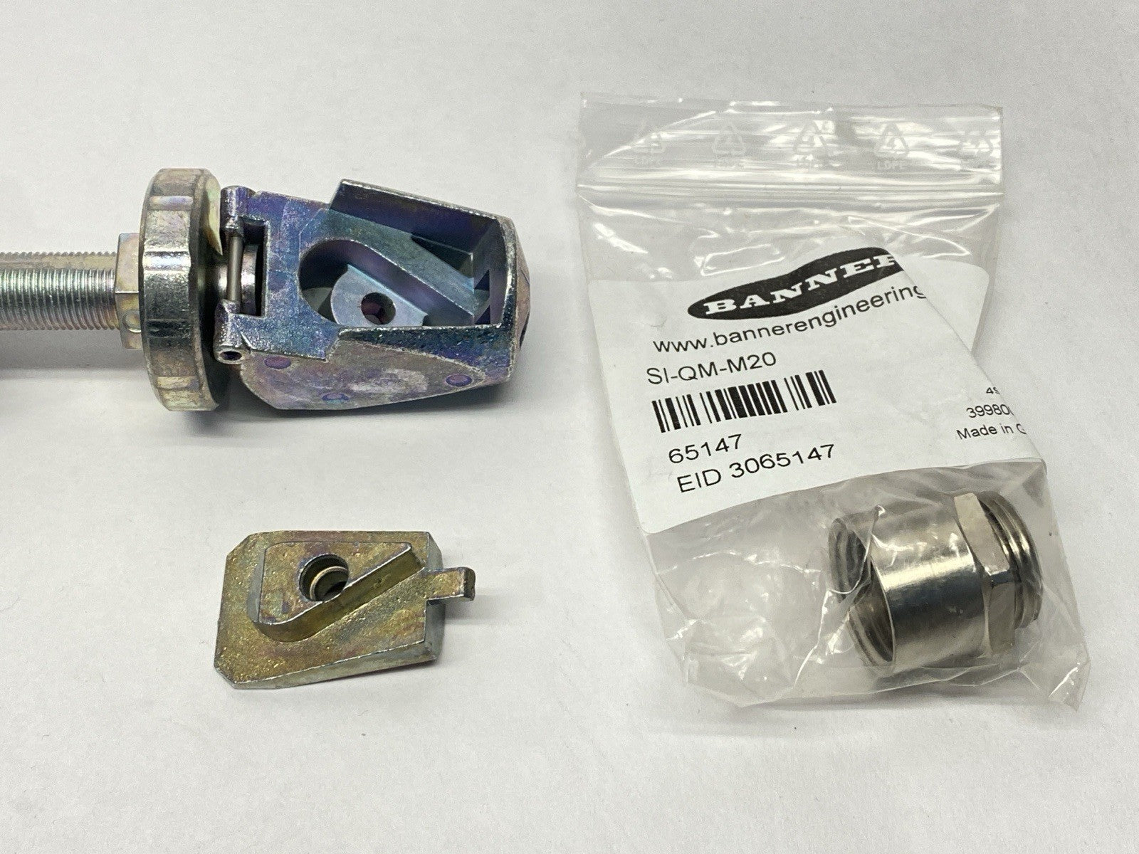 Banner RP-RM83F-38LT Heavy-Duty Metal Emergency Stop Rope Pull 82128 - Maverick Industrial Sales