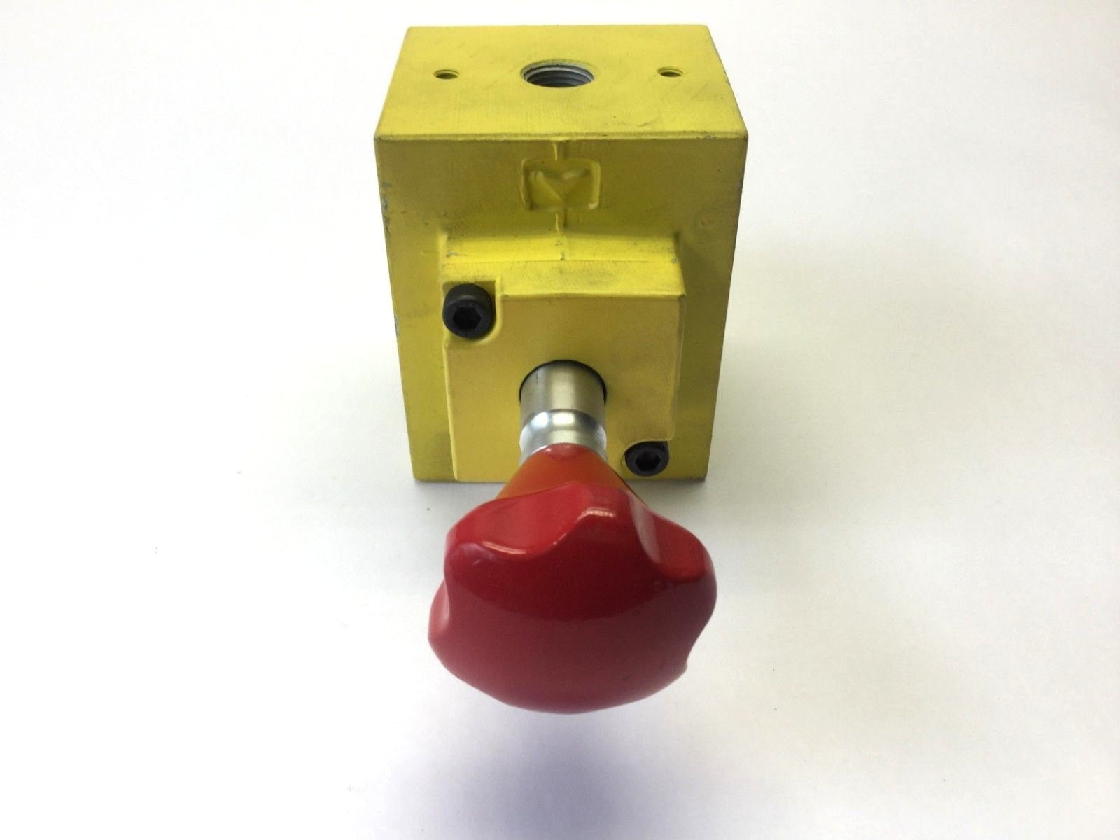 Numatics VL32N03Y Lockout Valve Yellow 1A6 - Maverick Industrial Sales