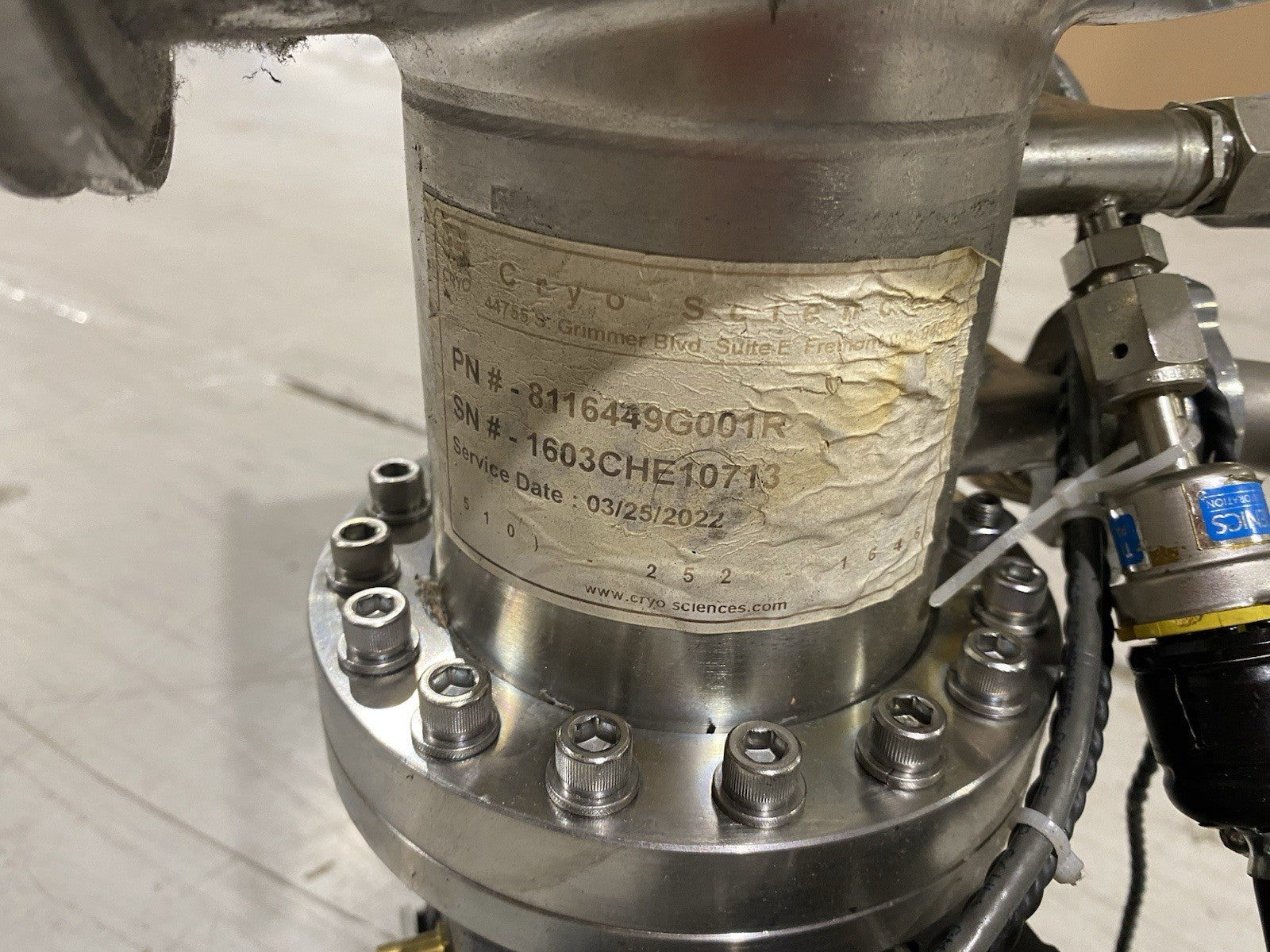 8116449G001R | CTI Cryogenics OnBoard Cryopump FOR PARTS/REPAIR - For parts or not working - Maverick Industrial Sales
